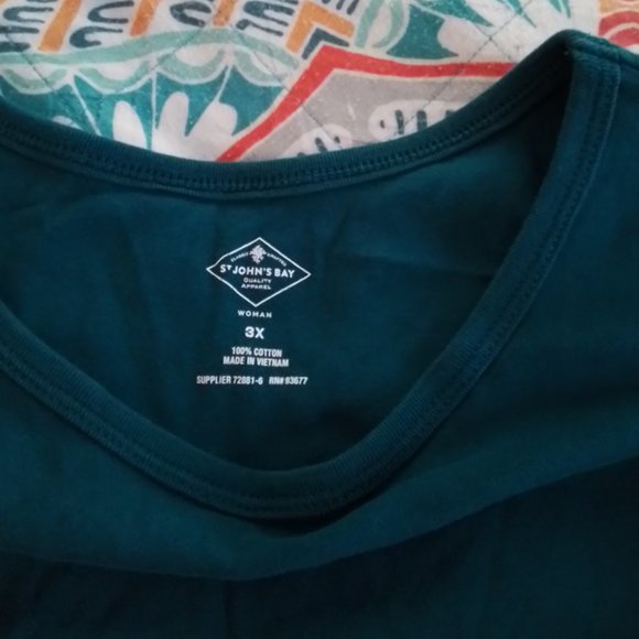 Two St John's Bay womens crew neck plus size long sleeve tees. Excellent cond - Picture 4 of 4